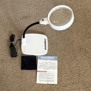 White LED Magnifying Reading Light
